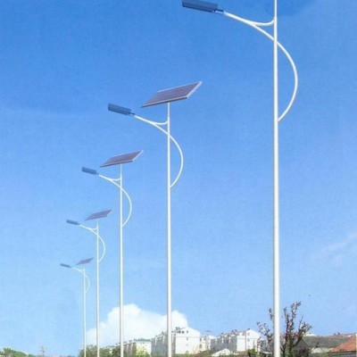 供應(yīng)太陽能能路燈安裝 太陽能路燈的優(yōu)勢