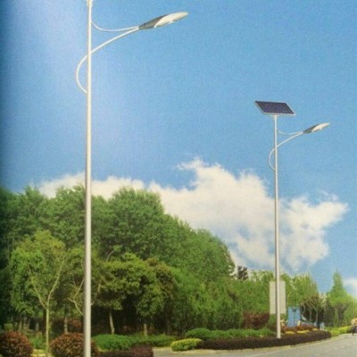 廣西太陽能路燈批發(fā)   6-8m太陽能路燈桿