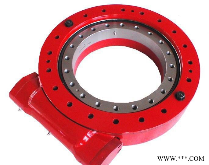 風(fēng)力發(fā)電設(shè)備用回轉(zhuǎn)驅(qū)動：