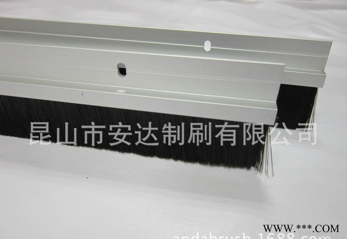 直銷風(fēng)力發(fā)電機(jī)艙毛刷  毛刷  制刷