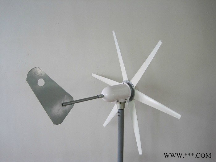 供應一臺起批垂直軸風力發電機