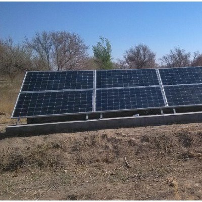 西北甘肅，青海，內蒙，新疆，陜西，寧夏太陽能光伏供電系統，風力發電機組，下面是甘肅武威沙漠治理美化10000W風光互補