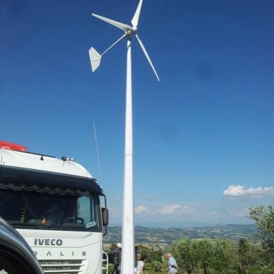 家用1KW風(fēng)力發(fā)電機(jī)系統(tǒng)