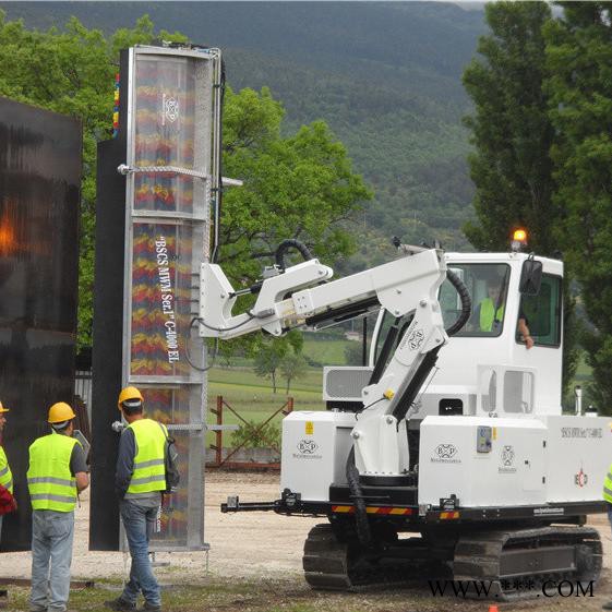 諾邁供應RN-SC-35MC 地面光伏電站清洗車 履帶式清洗車 廠家直供 歡迎來電咨詢