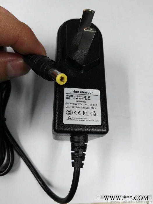 上海伊憶電子SHYY-126100 12V 1A鋰電池充電器