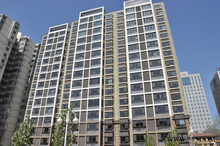 高層陽臺太陽能熱水器廠家---黑瓷老人