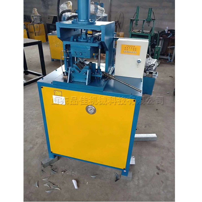 方管沖角機(jī) 不銹鋼門框鍍鋅管用切角機(jī) 金屬鋁型材液壓沖孔設(shè)備