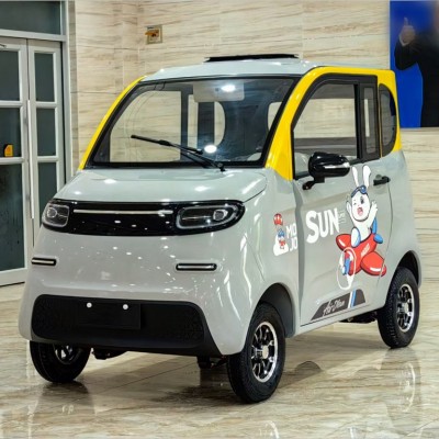 新款電動四輪車家用小型全封閉代步車成人油電兩用新能源電轎電瓶